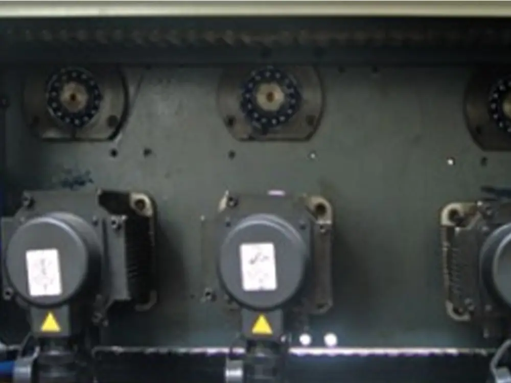 1060 Automatic Three Longitudinal And Two Lateral Foil Stamping Machine (42)