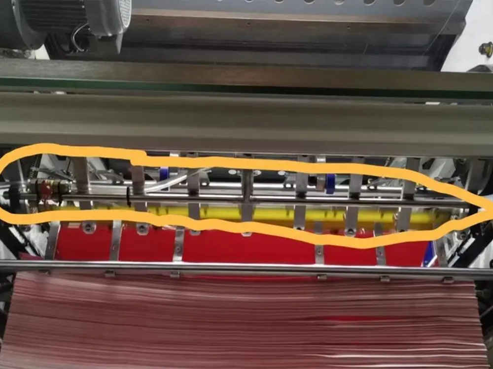 1060 Automatic Three Longitudinal And Two Lateral Foil Stamping Machine (22)