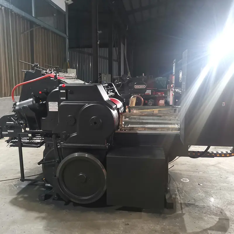 585Fully automatic round flattening and hot stamping machine (2).jpg