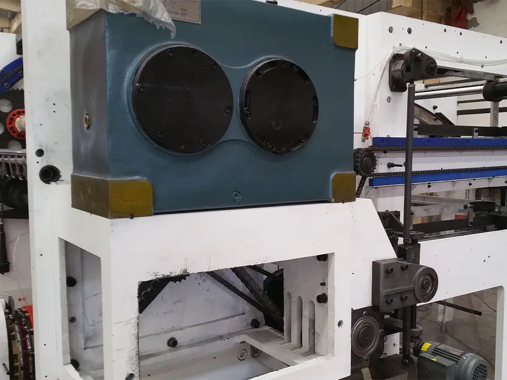 1060 Automatic Three Longitudinal And Two Lateral Foil Stamping Machine (28)